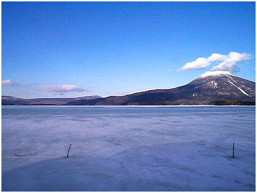 	春の阿寒湖	