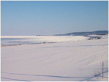 	雪原から見た流氷	