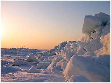 	流氷山脈Ⅱ　浜小清水 フレトイ展望台沖	